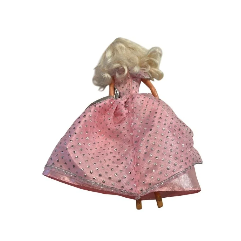 1997 Walmart 35th Anniversary Barbie Doll‎ Collector's Edition no packaging